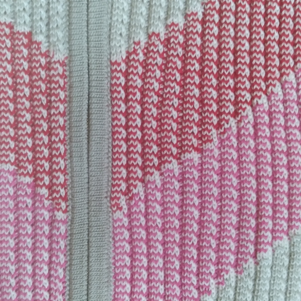St. John Santana Knit Women's Sweater Large Pink Red Chevzon Print Ribbed Zip-Up - Picture 3 of 12
